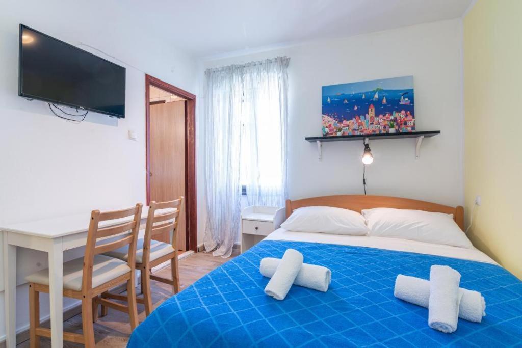 Rooms & Studio Apartments By The Way บัชกา ภายนอก รูปภาพ