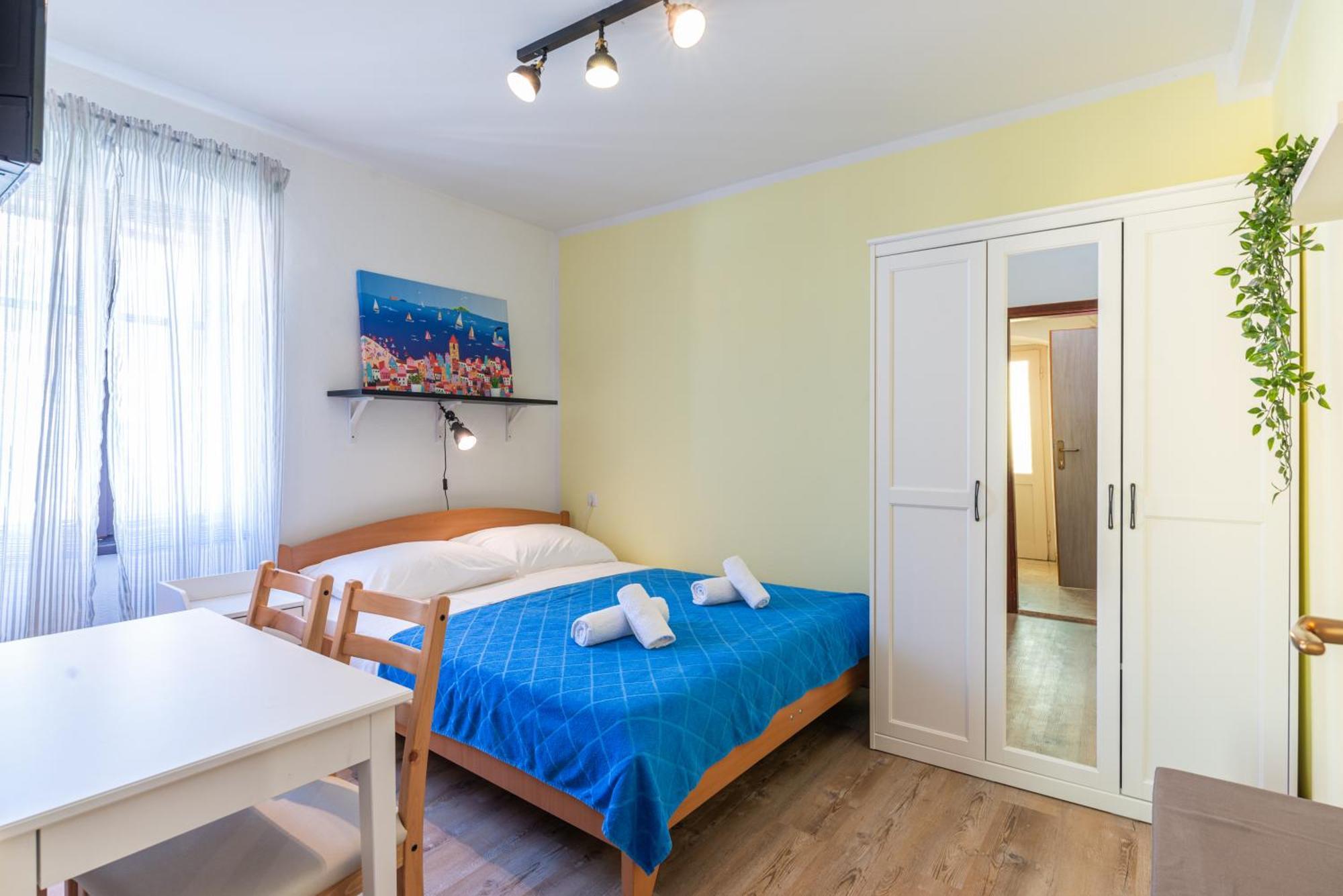 Rooms & Studio Apartments By The Way บัชกา ภายนอก รูปภาพ