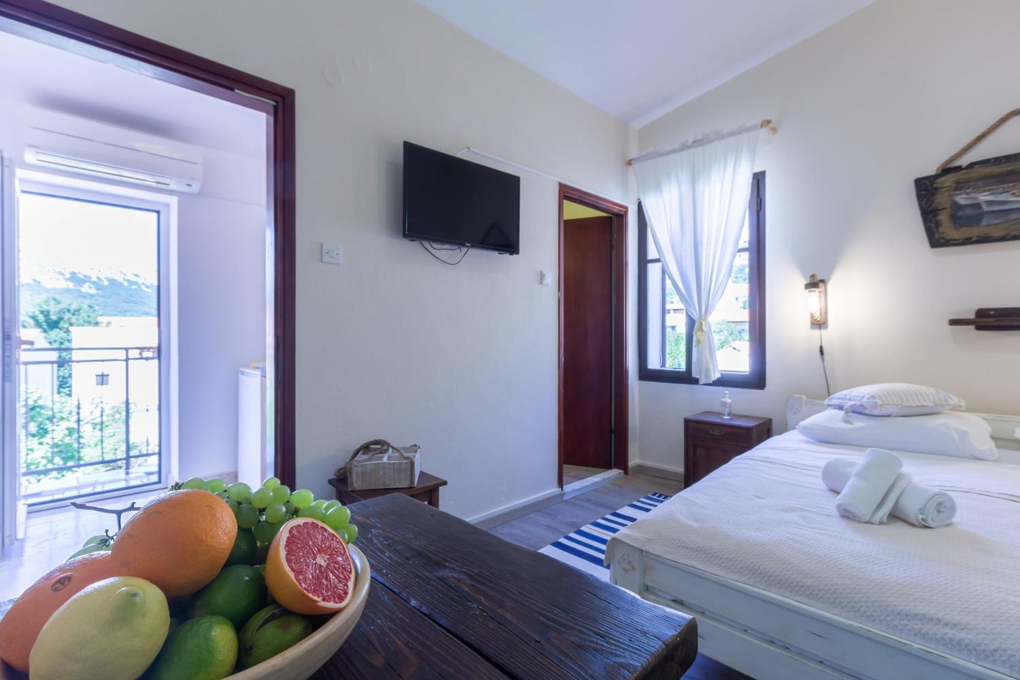 Rooms & Studio Apartments By The Way บัชกา ภายนอก รูปภาพ